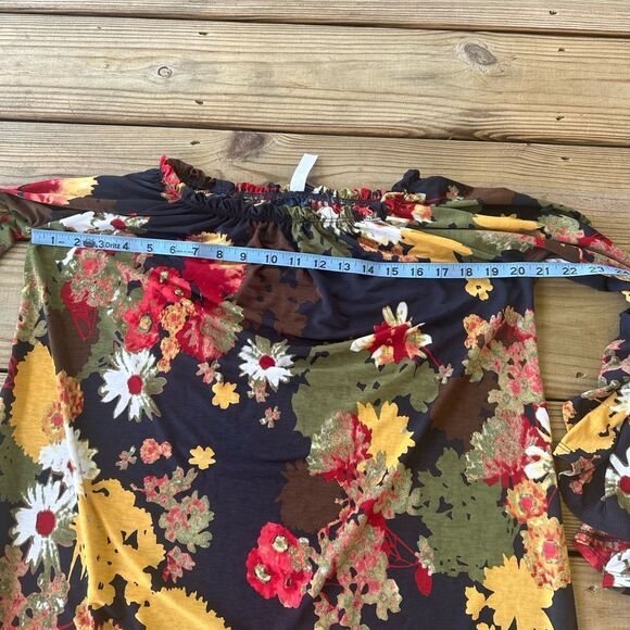 Paisley Grace women's Boutique top size small - Picture 9 of 10